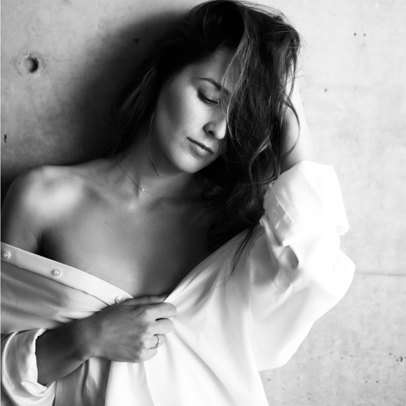 Meet your Posher, Laura - Picture 1 of 4